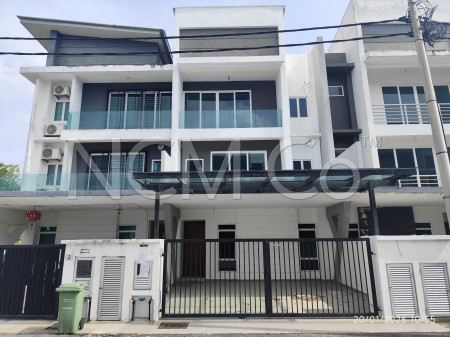 Terrace House For Auction at Kuantan