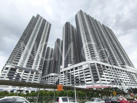 Serviced Residence For Auction at Razak City Residences