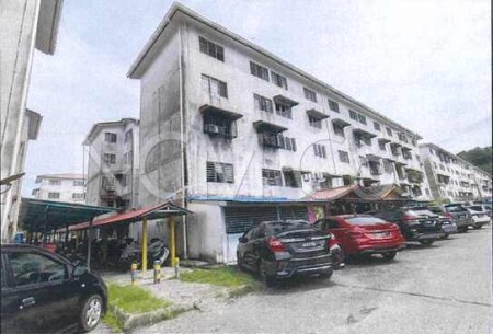 Apartment For Auction at Flat Desa Baiduri