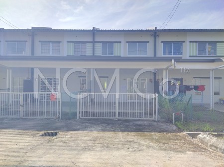 Terrace House For Auction at Taman Seri Lemawang