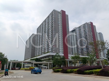 Apartment For Auction at Lakefront Homes