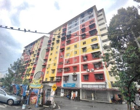 Apartment For Auction at Pangsapuri Laksamana Jaya
