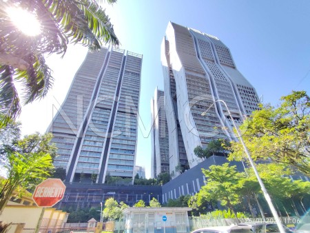 Condo For Auction at The Fennel