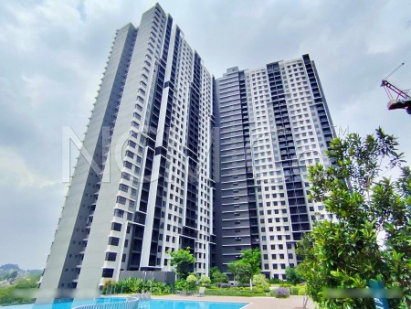 Apartment For Auction at Vierra Residence