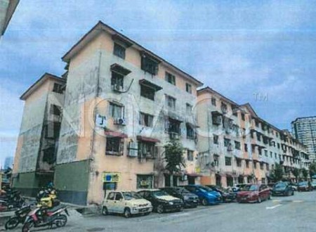Apartment For Auction at Idaman Apartment