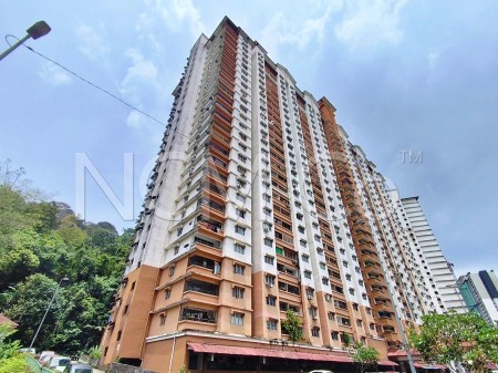 Apartment For Auction at Flora Damansara Apartment
