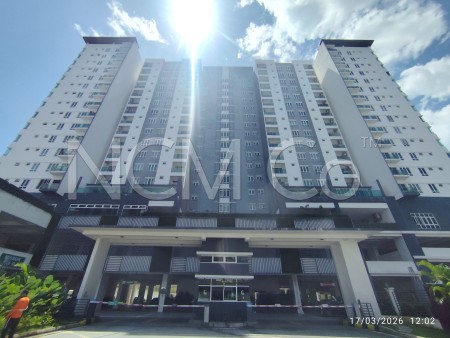 Apartment For Auction at Iris Residence