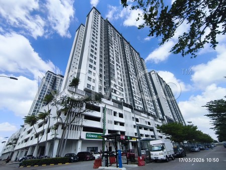 Serviced Residence For Auction at Meridin Bayvue