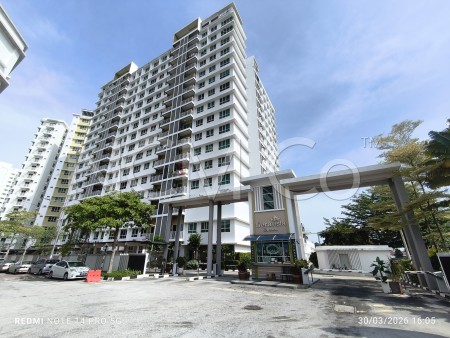 Condo For Auction at Fiera Vista