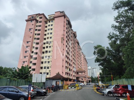 Apartment For Auction at Anggerik Villa 2 Apartment