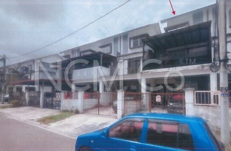 Terrace House For Auction at Taman Scientex