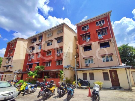 Flat For Auction at Kelumpuk Serindit