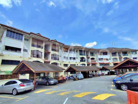 Condo For Auction at Villa Duta