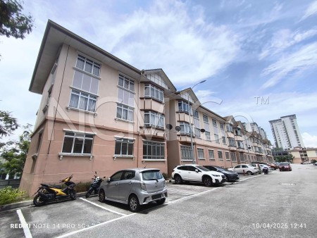 Apartment For Auction at D'Shire Villa