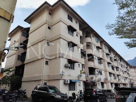 Apartment For Auction at Pangsapuri Laksamana