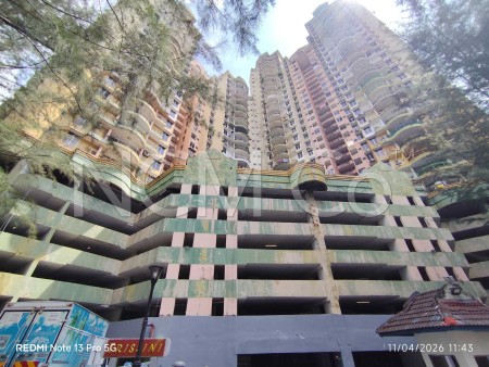 Condo For Auction at Venice Hill