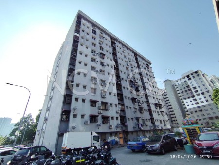 Apartment For Auction at Petaling Utama Flat