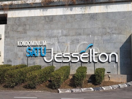 Apartment For Auction at One Jesselton Condominium