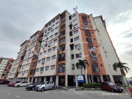 Apartment For Auction at Impian Sentosa