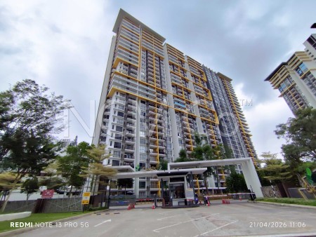 Condo For Auction at Oasis 2 Residence