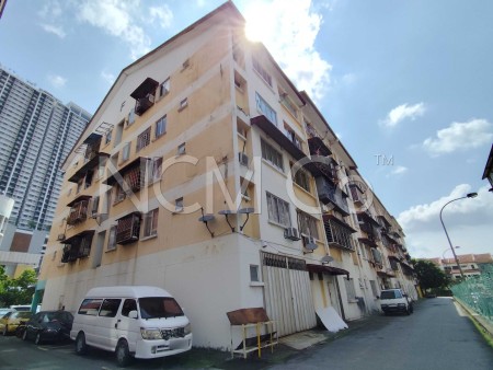 Apartment For Auction at Taman Impian Indah Apartment