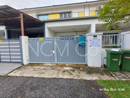 Terrace House For Auction at Alamanda Parklands