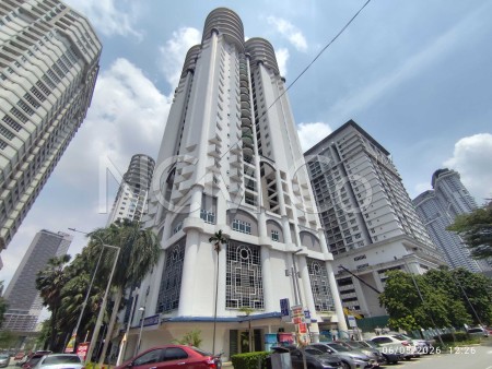 Condo For Auction at Villa Scott