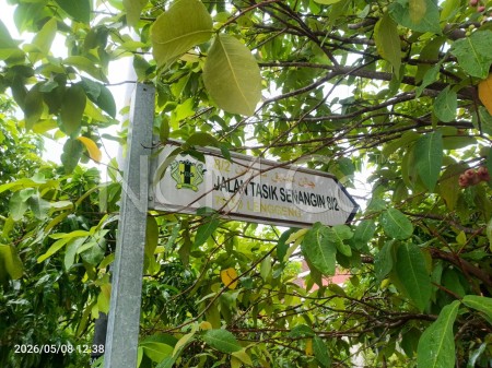 Bungalow House For Auction at Taman Tasik Senangin