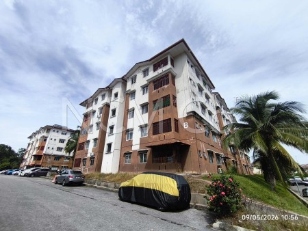 Apartment For Auction at Pangsapuri Seri Mawar
