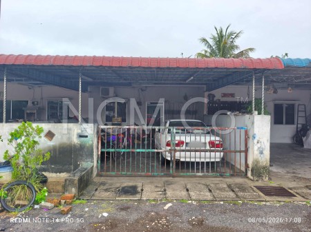 Terrace House For Auction at Taman Gerbang Siputeh Sari