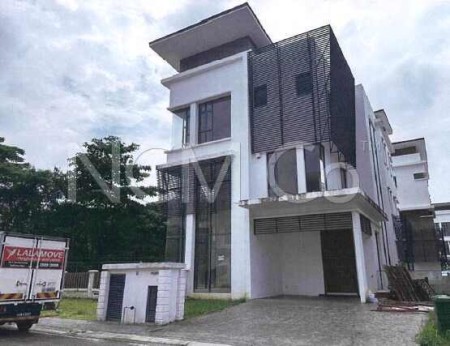 Bungalow House For Auction at Residence 33