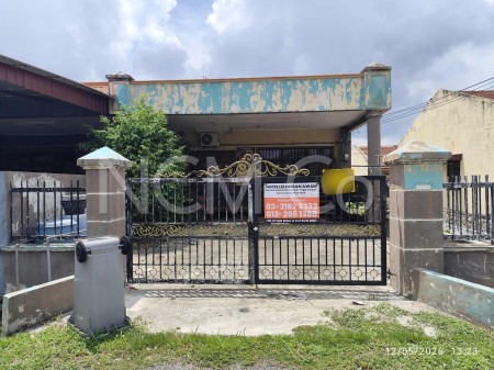 Terrace House For Auction at Taman Desa Puteri