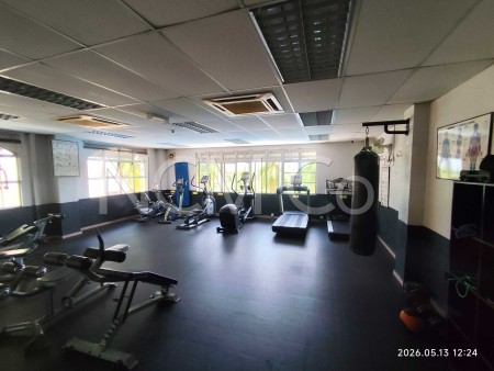 Condo For Auction at Vista Komanwel