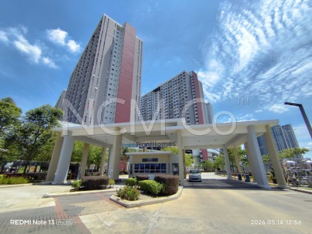 Apartment For Auction at Lakefront Residence