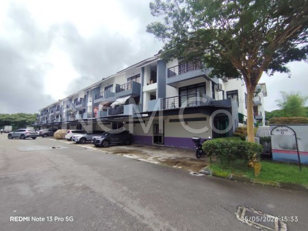 Terrace House For Auction at Riviera Courtyard Homes