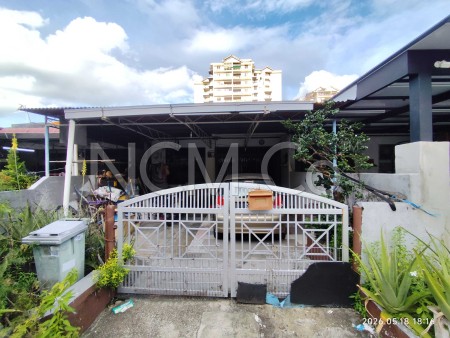 Terrace House For Auction at Taman Sri Tunas