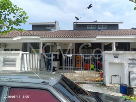 Terrace House For Auction at Iringan Bayu