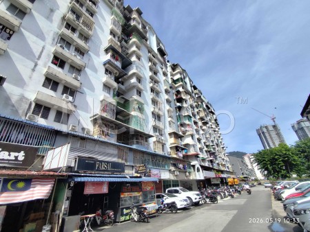 Flat For Auction at Desa Intan