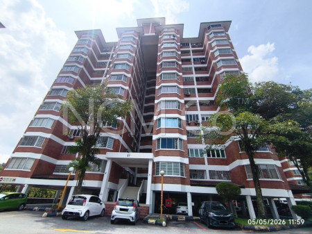 Condo For Auction at Green Acre Park