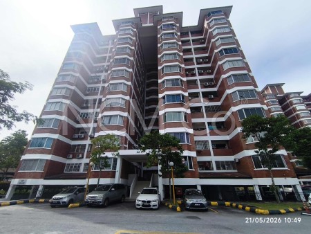 Condo For Auction at Green Acre Park