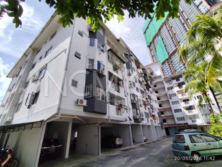 Condo For Auction at Sri Suajaya Condominium