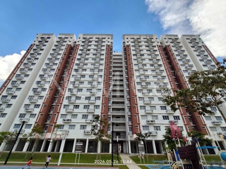 Apartment For Auction at De Bayu Apartment