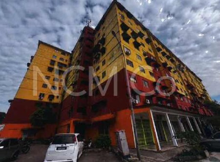 Apartment For Auction at Pangsapuri Pendamar B
