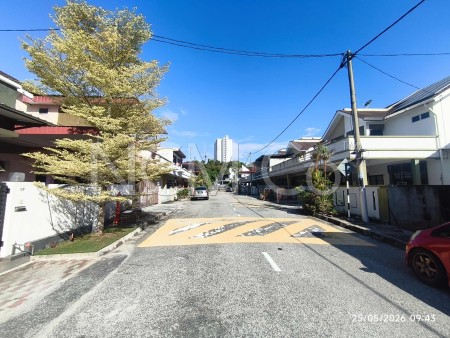 Terrace House for Auction