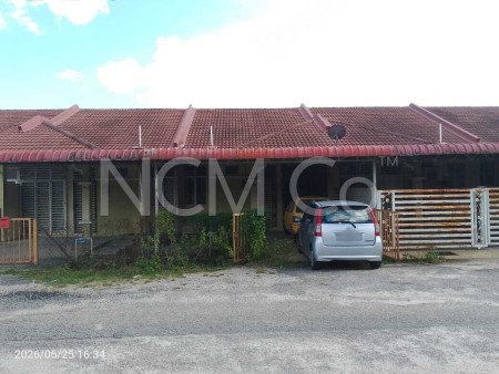 Terrace House For Auction at Taman Merbau Utama