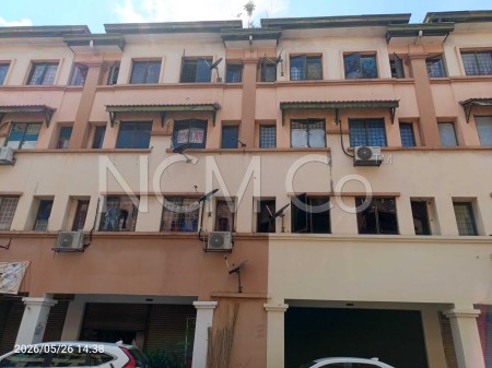 Apartment for Auction