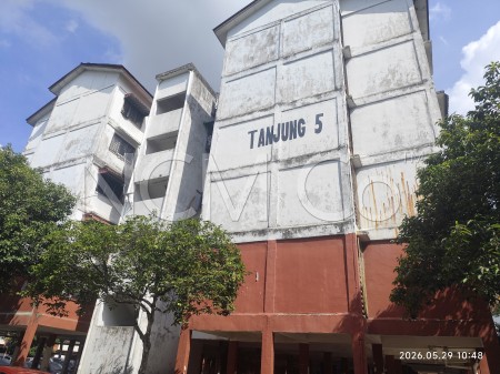 Apartment For Auction at Gugusan Tanjung