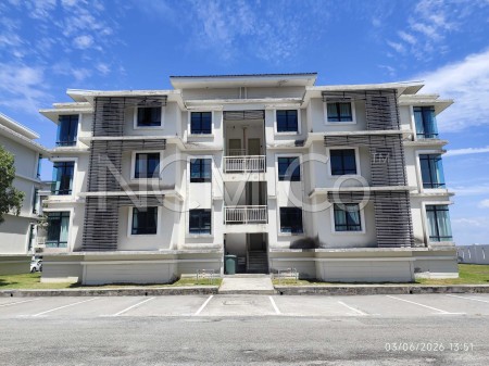 Terrace House For Auction at The Meadow Park