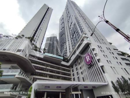 Serviced Residence For Auction at The Robertson