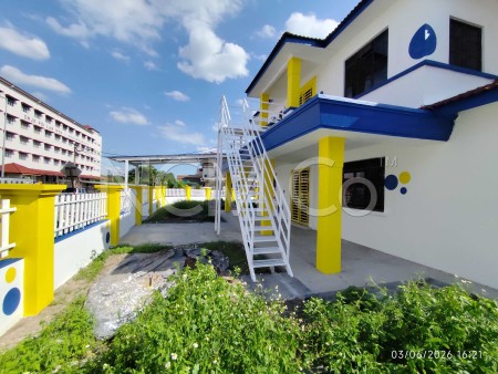 Terrace House for Auction